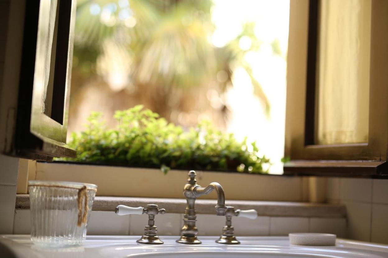 Dependance Royale Bed & Breakfast Caserta Exterior foto