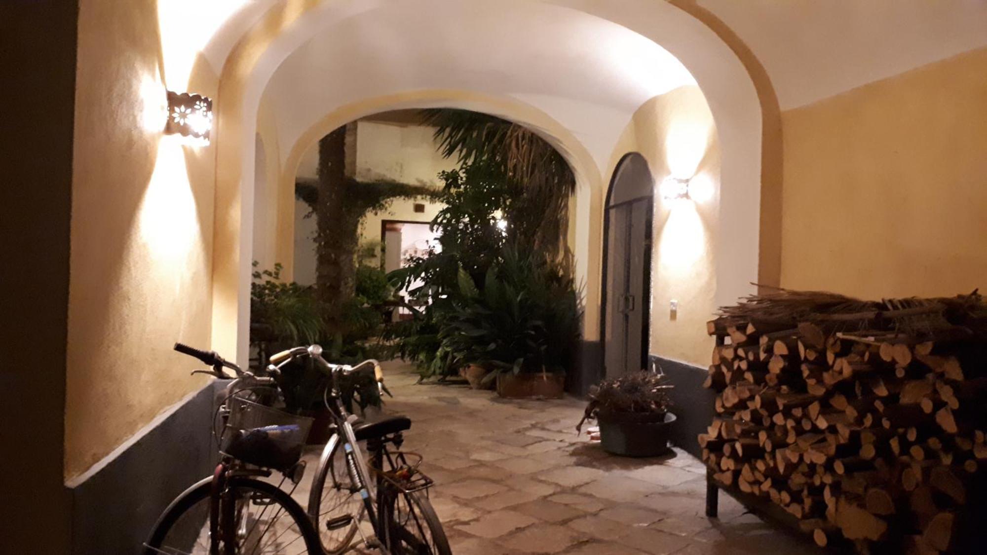 Dependance Royale Bed & Breakfast Caserta Exterior foto