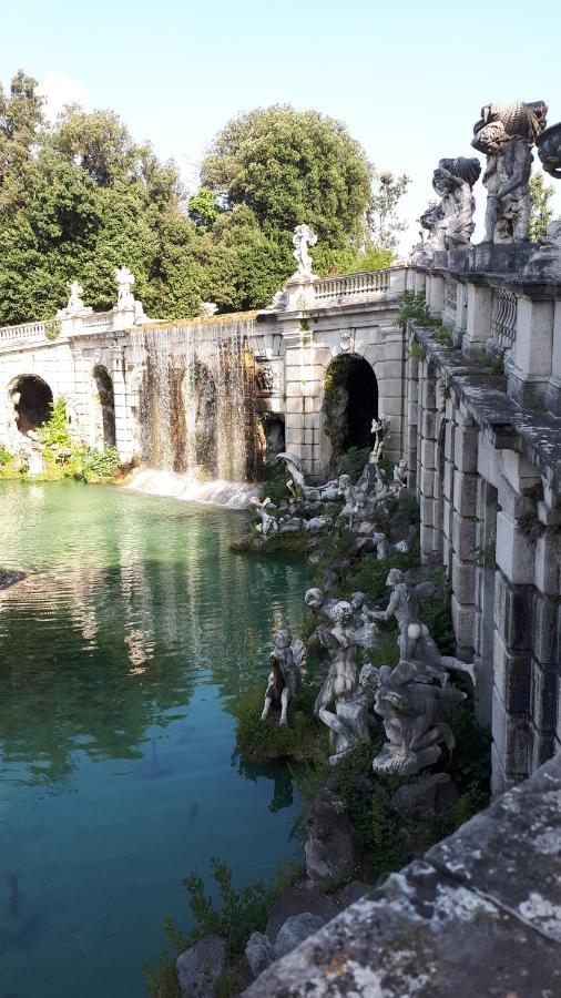 Dependance Royale Bed & Breakfast Caserta Exterior foto