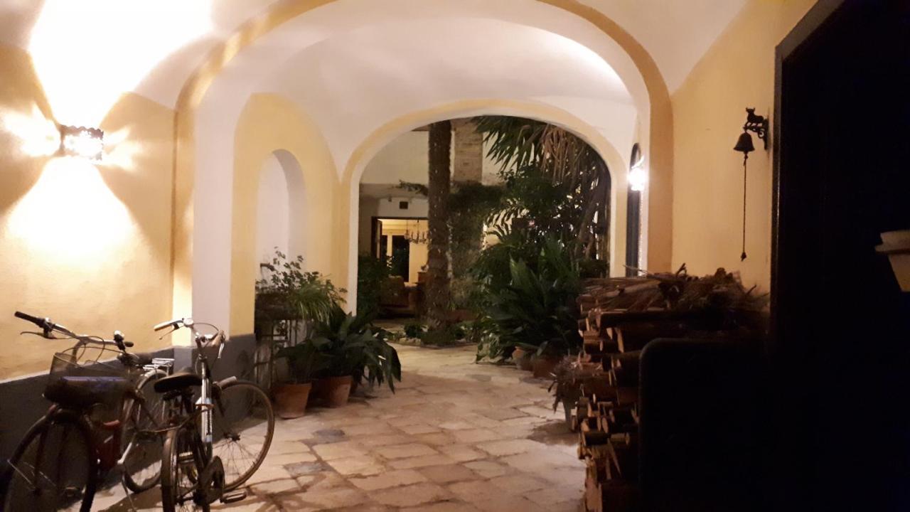 Dependance Royale Bed & Breakfast Caserta Exterior foto